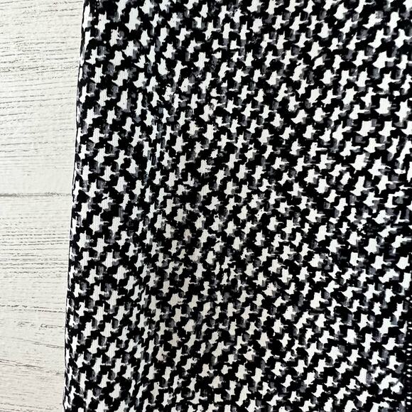 Lululemon Black and White Printed Leggings Size 4 - Picture 5 of 7